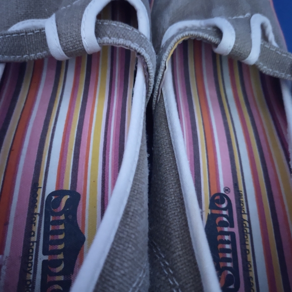 Simple Tan and Pink Women's Sneakers - Picture 4 of 9